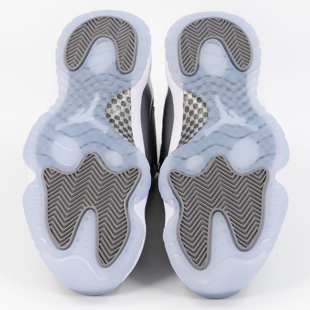 Air Jordan 11 Retro 'Cool Grey' CT8012-005 Basketball 2021 size 5 Men 6.5 Women - Picture 8 of 9